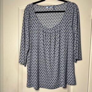 Izod Navy and White Patterned Blouse
